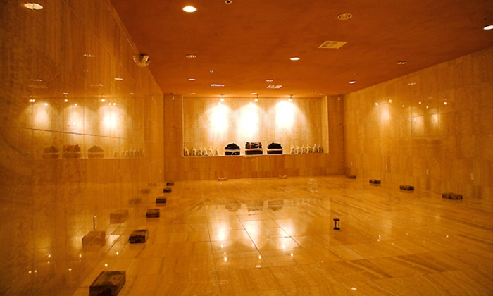 Heated Jade mineral room for use during yoga detox retreat with Diaita Yoga